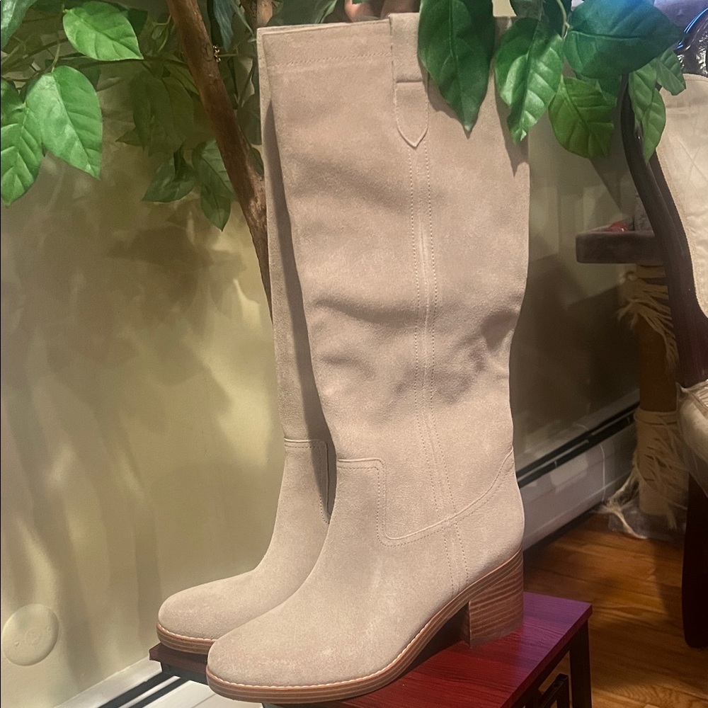 Nine West Boot